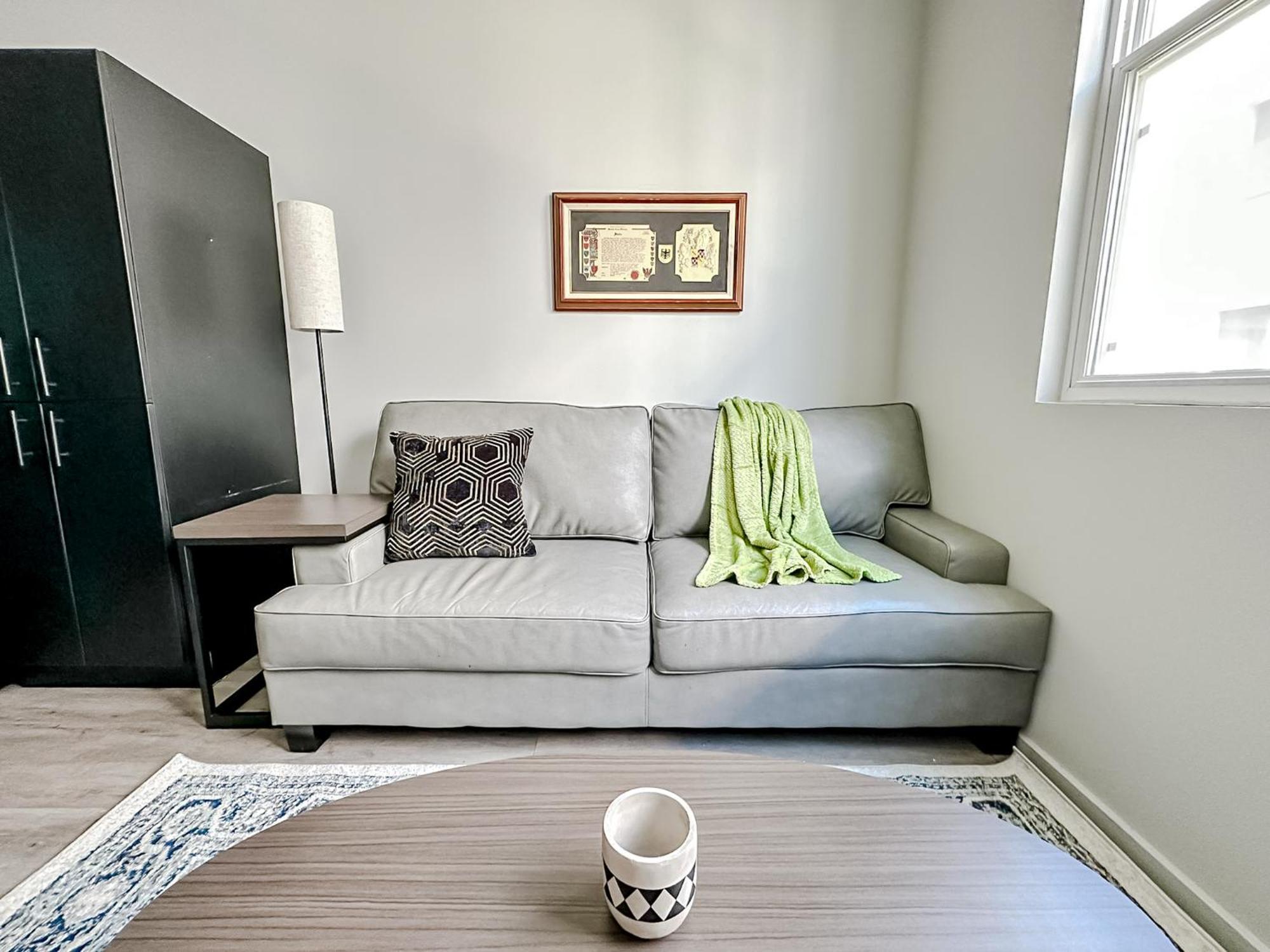 Sleepover 1Bd 1Ba Omaha Apartments Exteriör bild